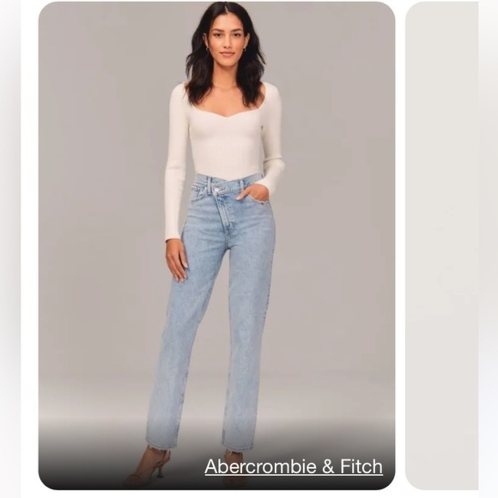 Abercrombie & Fitch Jeans The ‘90s Straight Ultra High Rise Criss Cross Waist